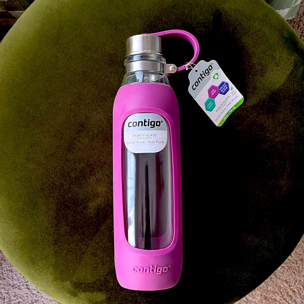 20oz Radiant Orchid Contigo water bottle